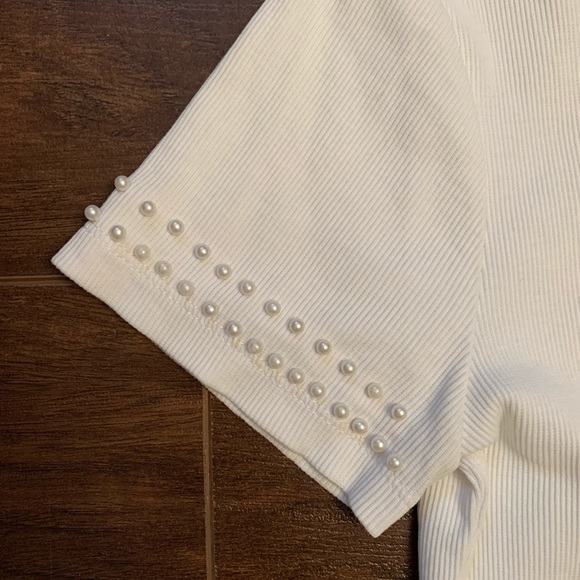 Ribbed t-shirt with pearls - T-shirt avec perles - Picture 2 of 3